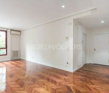 Piso de alquiler en Calle de la Dulzaina, Costillares - Photo 5