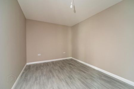 Apt 4 Moat House, 971-973 Upper Newtownards Road, Dundonald, Belfast, BT16 1RL - Photo 2