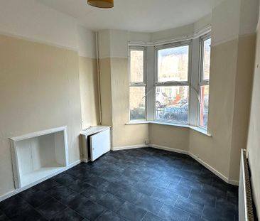 £1,300 PCM, Two Bedroom House with Enclosed Garden in Craddock Stre... - Photo 1