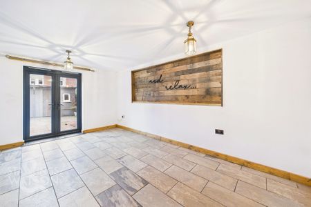 Silvo Road, Queens Hill, Norwich - Photo 3