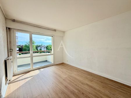 Location Appartement 3 pièces 74m² - Photo 3