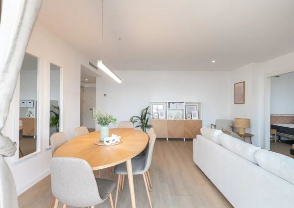 Carrer de Pi i Margall, Badalona, Catalonia 08912