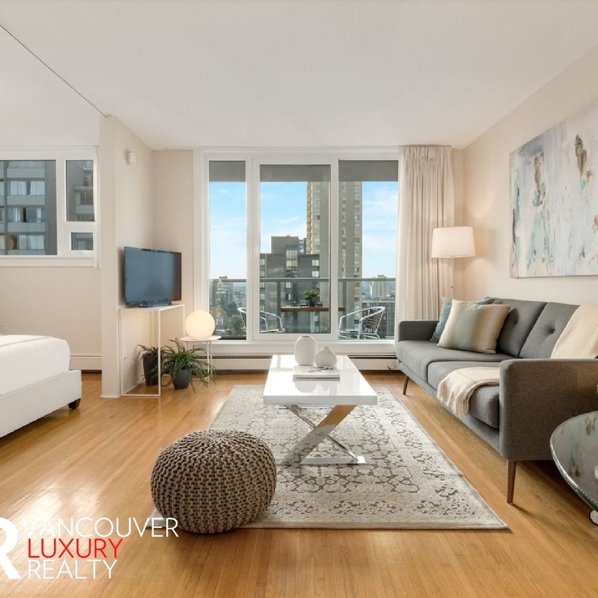 Condo in Downtown Vancouver, BC - Photo 1