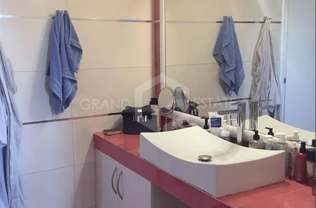 Μονοκατοικία 260 τ.μ. προς ενοικίαση - Photo 4