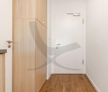 Single Studio Living im Fritz-Tower - Photo 2