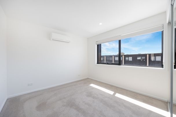 Lifestyle. Location. Home. - Photo 1