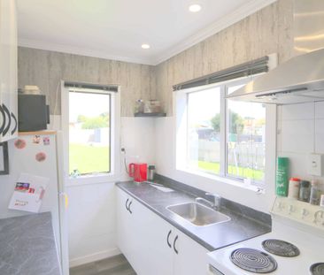 Classic Villa Living - Photo 2