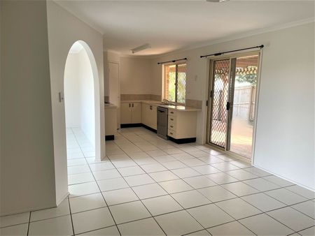 Lovely Family Home - Photo 3