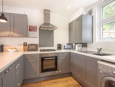 2 bedroom terraced house to rent - Photo 4