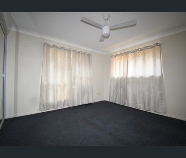 Charming Family Home in Gracemere Awaits! - Photo 3