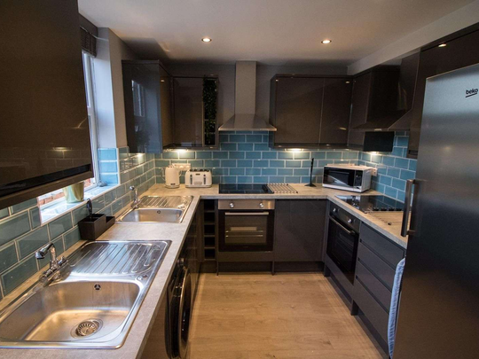 24 Gatteridge Street - Photo 1