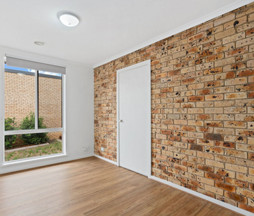 Neat & Modern Home In The Heart Of Hawker - Photo 2