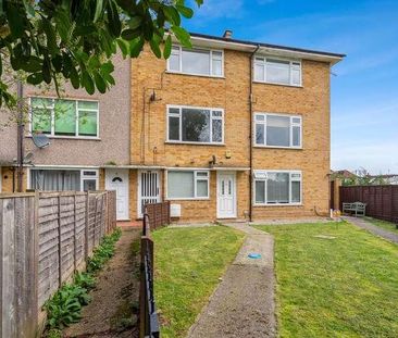 St Davids Close, Iver, SL0 - Photo 6