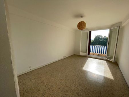 Location Appartement 2 pièces 55m² CAGNES SUR MER 06800 - Photo 4