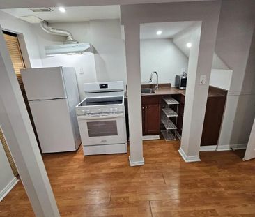 For Lease - 60 Twin Pines Crescent, Brampton, Ontario - Photo 4