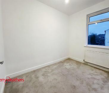 3 bed terraced house to rent in Howson Road, Deepcar, S36 - Photo 2