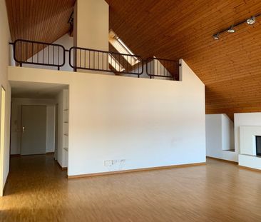 2.5 Zimmer, 122 m², 3. Stock - Photo 2