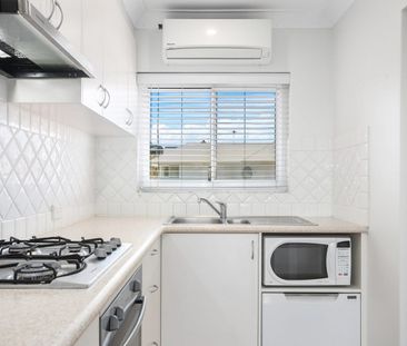 THIS IS A MUST SEE! - Photo 5