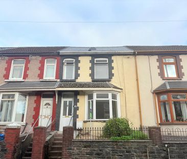 4 bedroom terraced house to rent - Photo 3