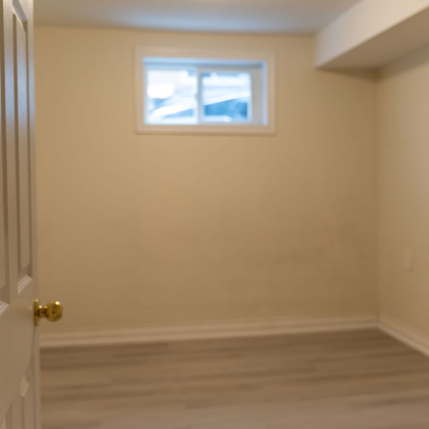For Lease - 9 Sylla Avenue Unit# Lower, Toronto, Ontario - Photo 1