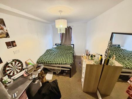 3 bedroom apartment to rent - Photo 3