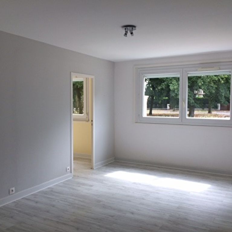 Location Appartement 4 pièces 70m² - Photo 1