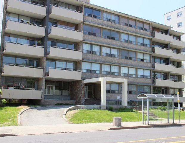 Lawrence Park Apartments - Photo 1