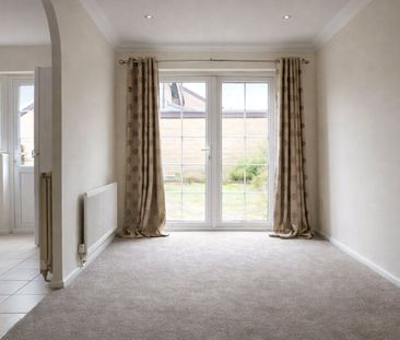 3 bedroom House in Beauchief Close, Reading - Photo 1