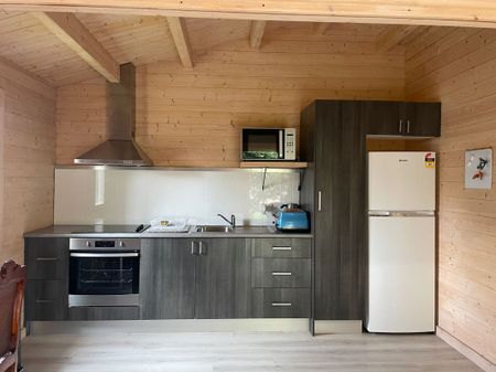 Self-contained Studio - Photo 3