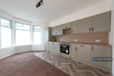 1 bedroom flat to rent - Photo 3
