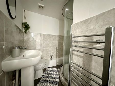 1 bed house share to rent in Berry Street, Burnley, BB11 - Photo 5