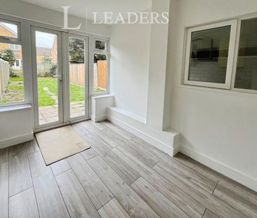 3 bedroom terraced house to rent - Photo 5