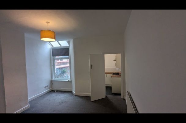 2 Bed Terraced House, Hafton Road, M7 - Photo 1