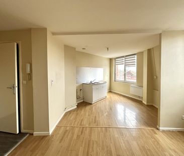 Location Appartement 2 pièces 40m² QUESNOY SUR DEULE 59890 - Photo 2
