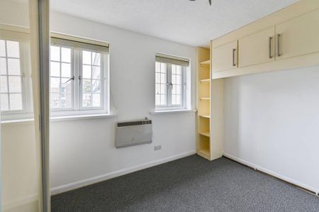 3 bedroom terraced house to rent - Photo 3