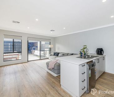 Stylish Near-New 4x2 in Prime Currambine Location - Photo 2