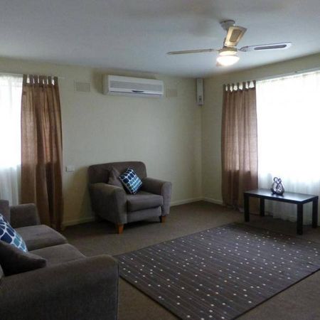 AFFORDABLE FAMILY HOME, CLOSE TO LOCAL TRANSPORT - Photo 4