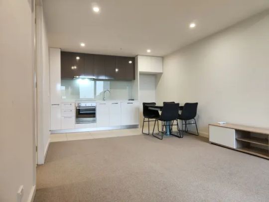 1Bedrooms, 1Bathrooms - Photo 1