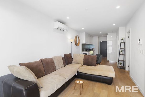 1204/47 Claremont Street, South Yarra - Photo 1