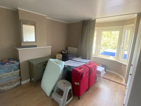 Verzorgde halfopen woning met 3 slaapkamers, garage en tuin - Foto 3