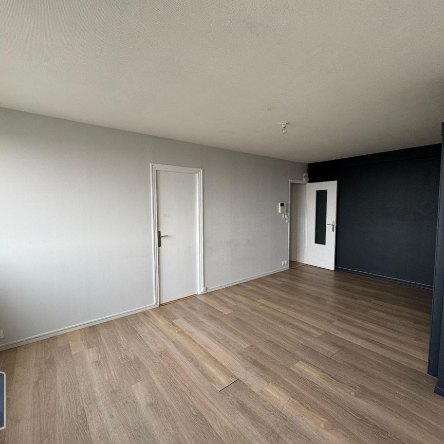 Location Appartement 2 pièces 42m² LE MANS 72100 - Photo 1