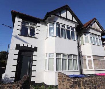 Westcliff-on-sea, SS0 - Photo 1