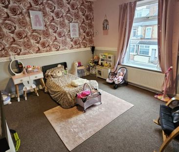 2 bed Terraced - To Let - Photo 6