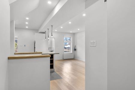 For Lease - 301 Euclid Avenue Unit# Main, Toronto, Ontario - Photo 2