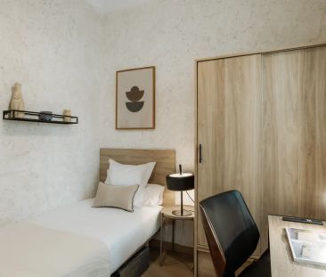 Room in a shared 4-bedroom apartment for rent in La Sagrada Família. - Photo 6