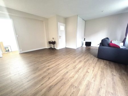 Location Appartement 3 pièces 68m² ST ANDRE LEZ LILLE 59350 - Photo 2