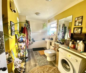 Lansdowne Road, Worthing - Photo 2