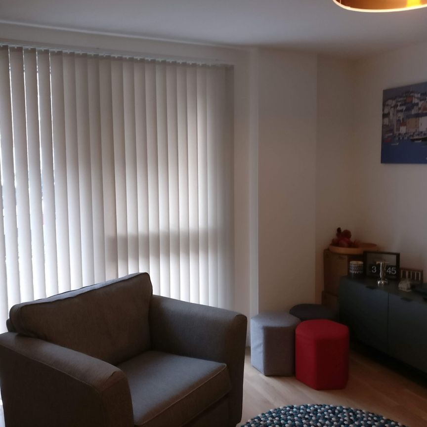 2 Bed Flat, Bridgestone House, SE16 - Photo 1