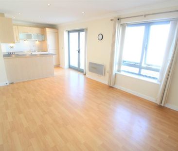 2 bedroom apartment to rent - Photo 2