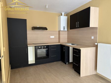 CHARLIEU T3 RENOVE-2ème étage - RUE GRENETTE - Photo 2